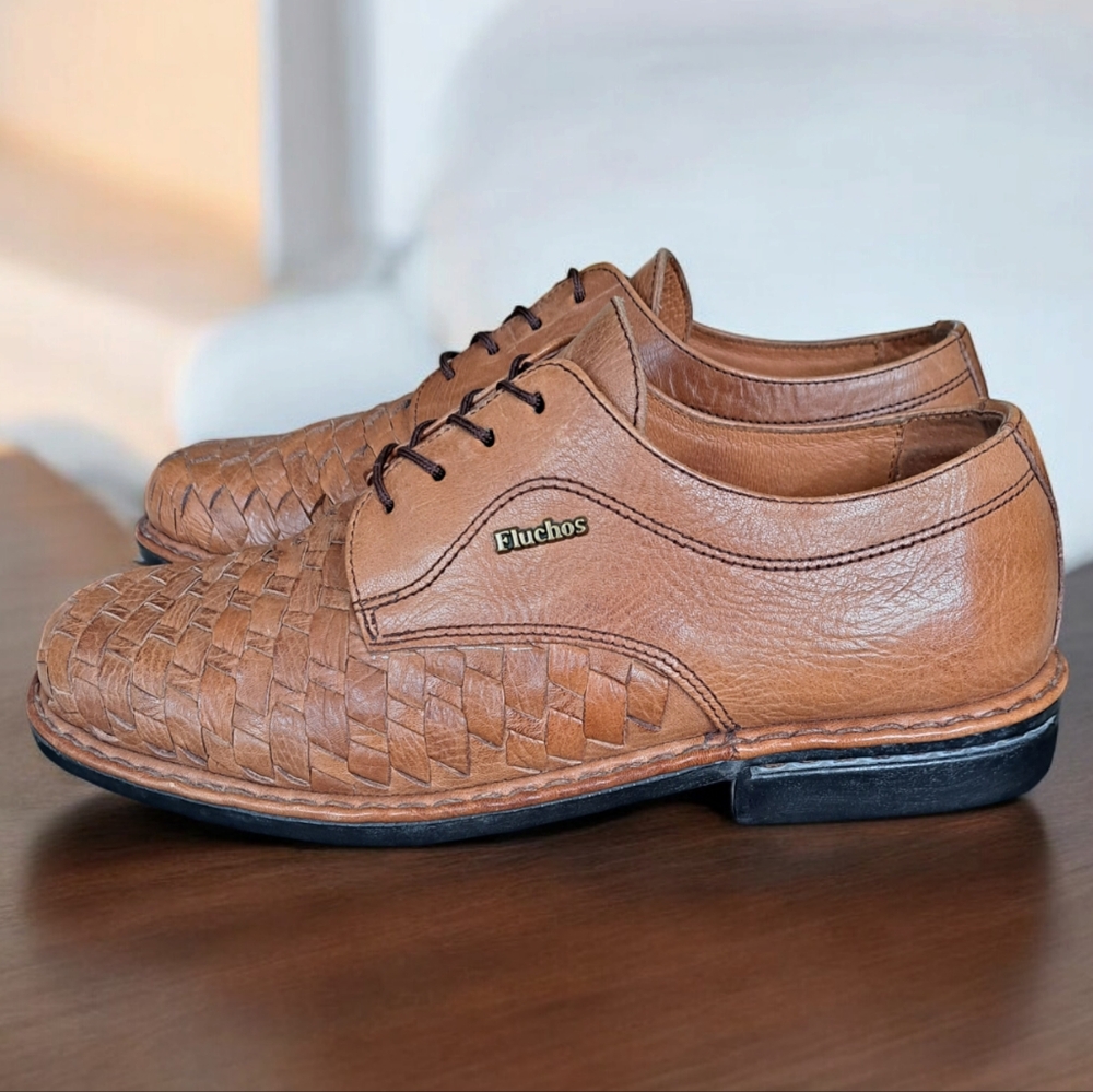 Fluchos tan leather mens shoes dress shoes lace up Made in Spain Size 40